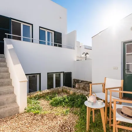 La Plaza Willa Fornells (Menorca)